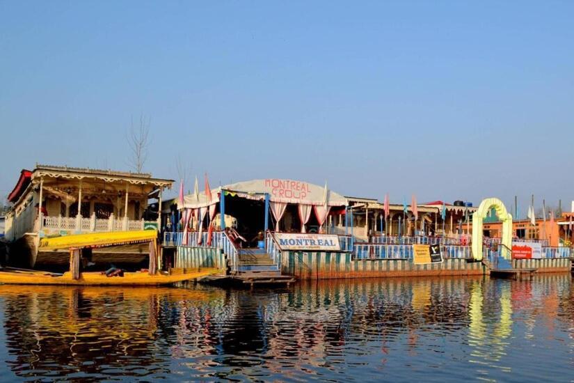 Montreal Group Of Houseboats Hotel Srinagar  Exterior photo